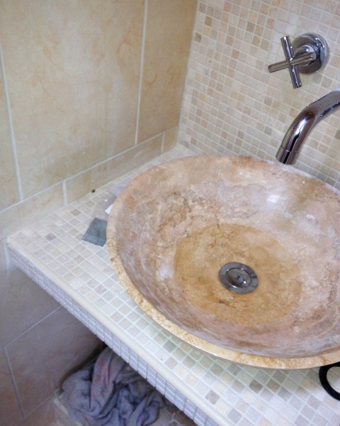 Wet room basin